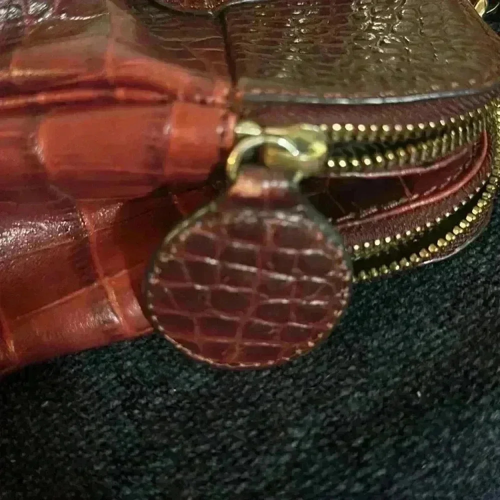 👜Antonio Melani 🇮🇹Large Burgundy Leather Croc Embossed Satchel Handbag - Picture 9 of 13